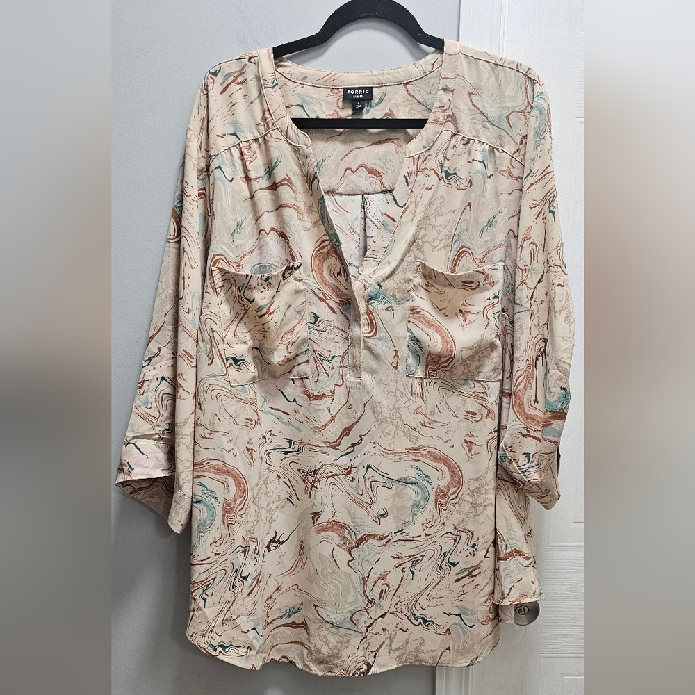 Torrid Harper Blouse 4X Marbled Print Roll Tab Sleeve Plus Size Top